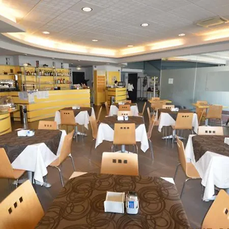 Hotel Dama 3*