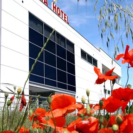 Dama Hotel