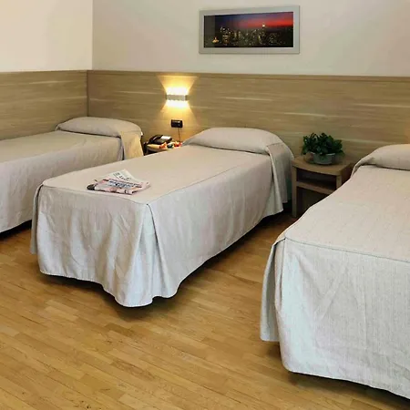 Hotel Dama 3*