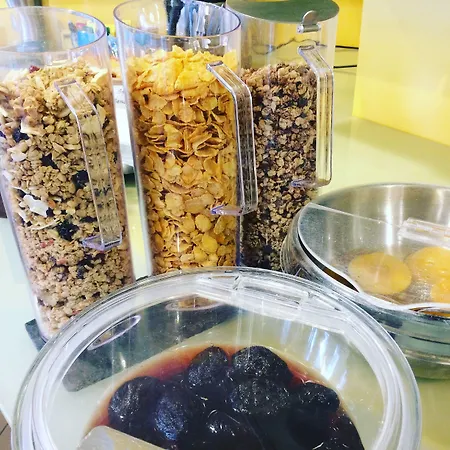 Ξενοδοχείο Dama 3*