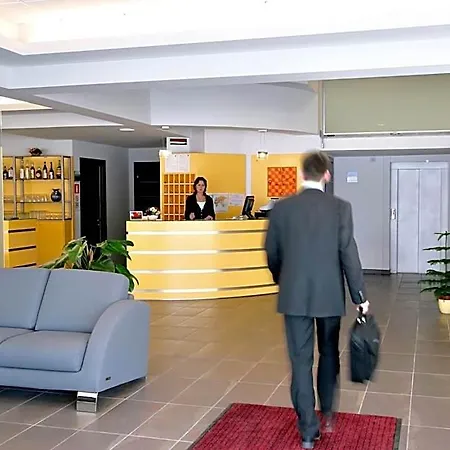Dama Hotel