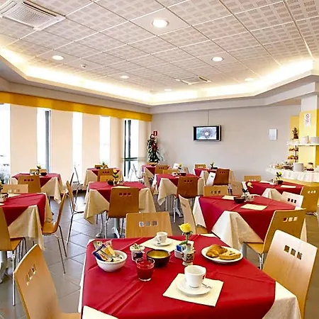 Hotel Dama Fossano