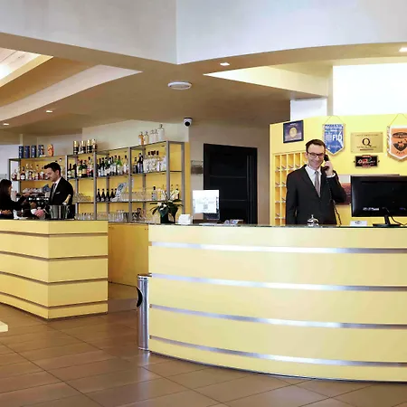 Dama Hotel