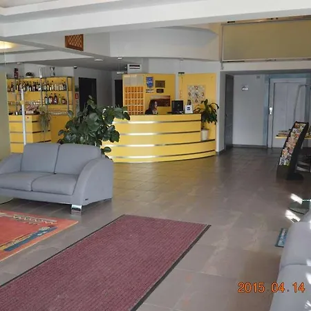 Hotel Dama 3*